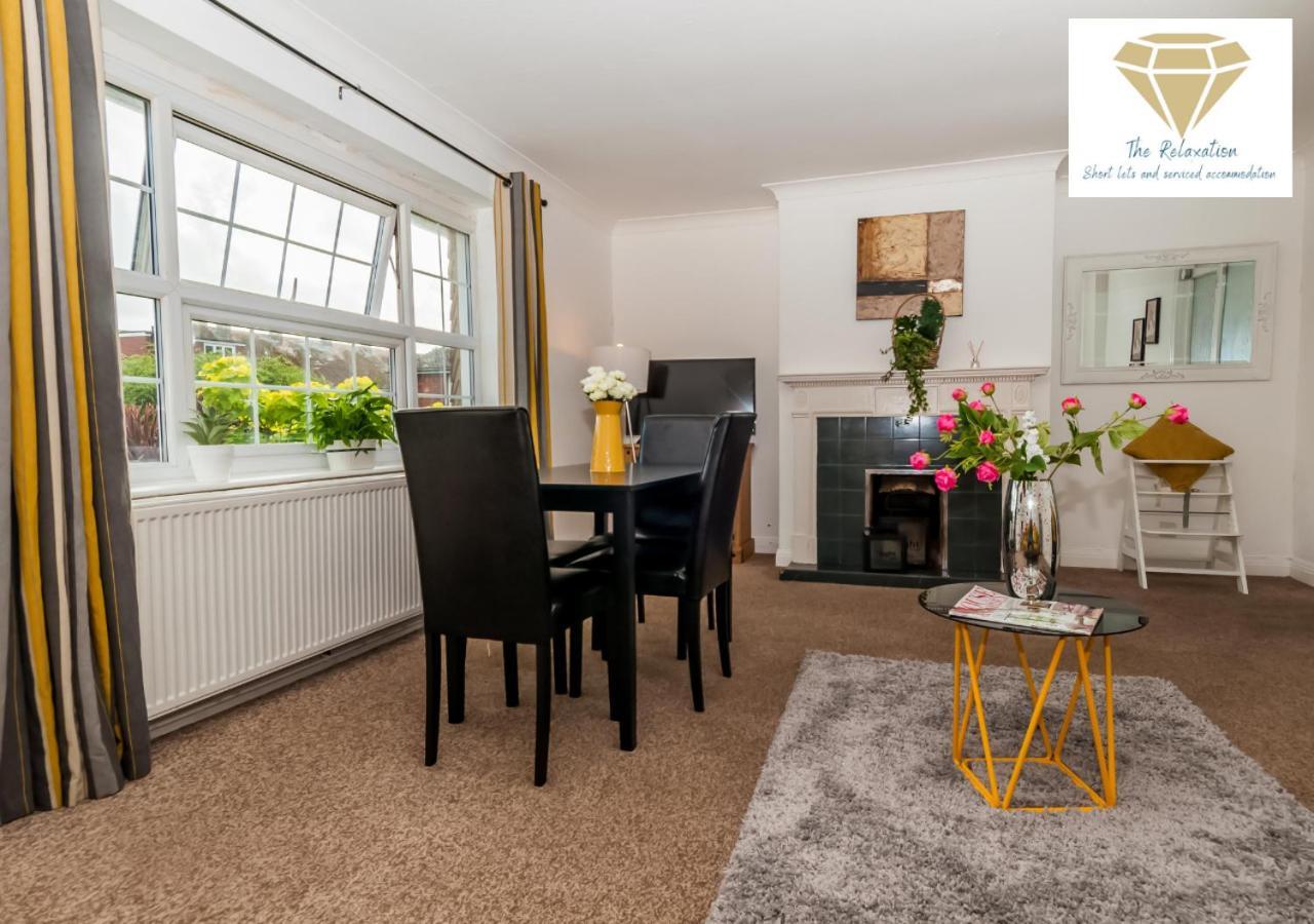 2 Bed Apartment-5 Guests - Business-Relocation-Parking - The Brighton Short Stay & Serviced Apartments Exterior foto