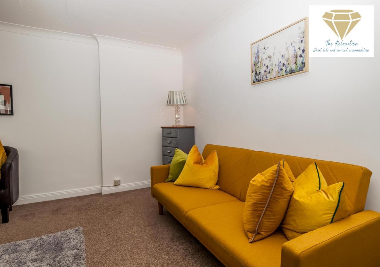 2 Bed Apartment-5 Guests - Business-Relocation-Parking - The Brighton Short Stay & Serviced Apartments Exterior foto
