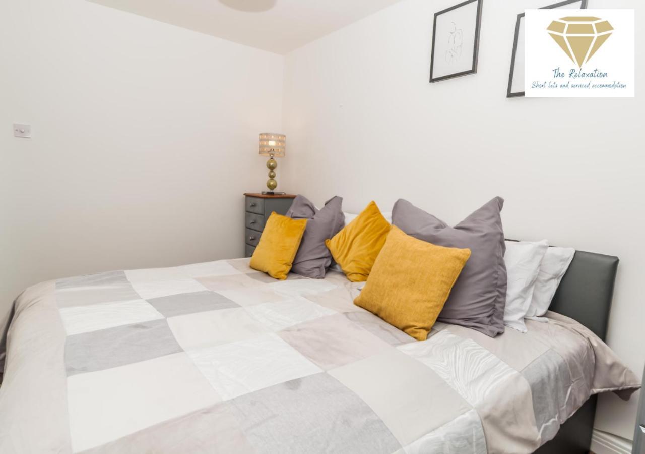 2 Bed Apartment-5 Guests - Business-Relocation-Parking - The Brighton Short Stay & Serviced Apartments Exterior foto