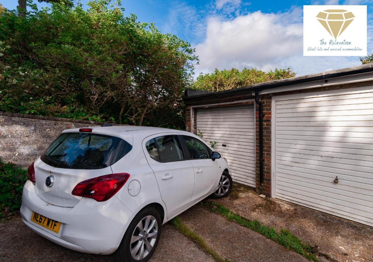 2 Bed Apartment-5 Guests - Business-Relocation-Parking - The Brighton Short Stay & Serviced Apartments Exterior foto